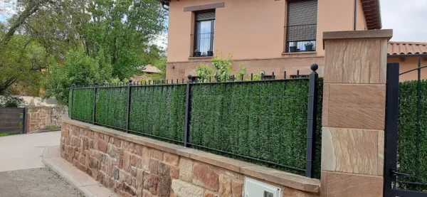 Seto Artificial Verde Decorativo para Vallas y Ocultaciones de Jardín 99% - Imagen 5